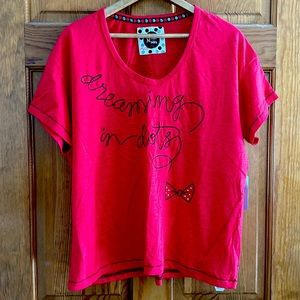 NWT Disney Minnie Mouse T-shirt. Size XL